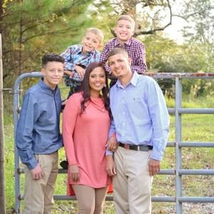 Meet your Posher, Farrah